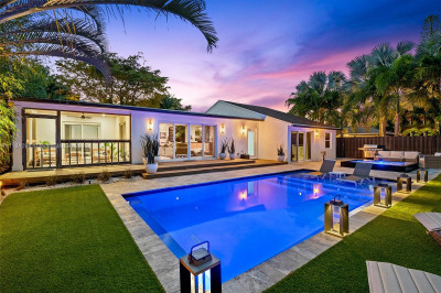 Welcome Home To Your Wilton Manors Modern Farmhouse Stunner!