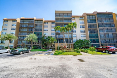 3821 Environ Blvd #211