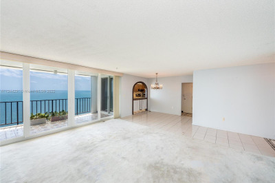 UNOBSTRUCTED DIRECT VIEWS TO THE OCEAN FROM THE 27TH FLOOR OF CASA DEL MAR