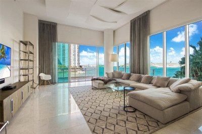 900 Brickell Key Blvd #403 1
