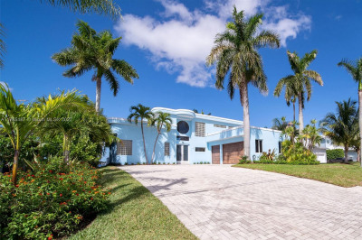56 SW Riverway Blvd 1