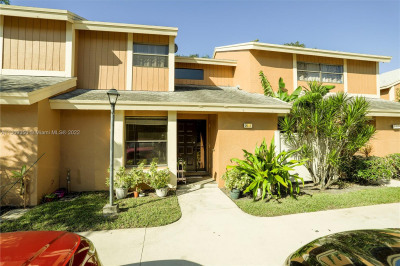 2215 NW 45th Ave #2215 1