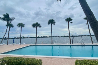 2600 N Flagler Dr #1002 1