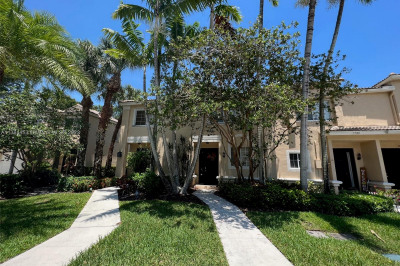 5790 NW 48th Ave 1