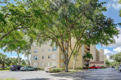 4570 NW 18th Ave #707 1