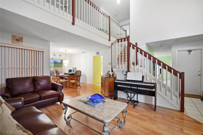 930 SW 88th 1