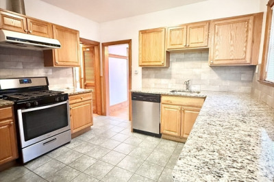 37 Warren Ave #2 1