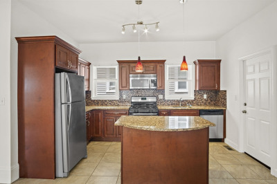 167 Jefferson Ave #1 1