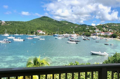 3aaa-2,4,9 Cruz Bay Town #13D 1