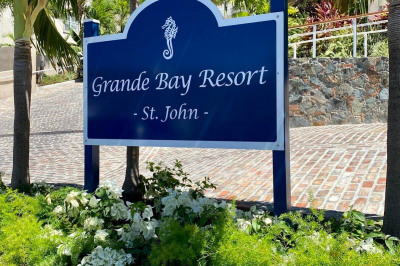 86-3 Cruz Bay Town 1