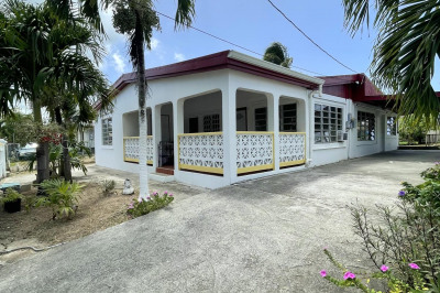 76 Strawberry Hill Ki 1