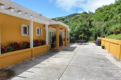 23-b Elizabeth Gns 1