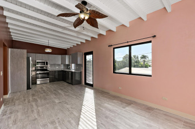 496d Strawberry Hill Qu 1