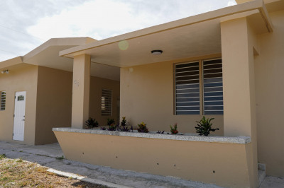 50-e Hannah's Rest We 1