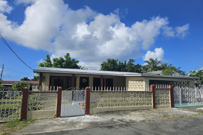 445 Strawberry Hill Qu 1