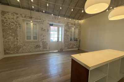 41ab Queen Cross Ch 1