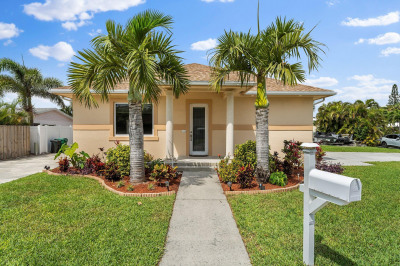 89 N El Mar Drive
