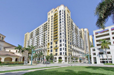 801 S Olive Avenue #714