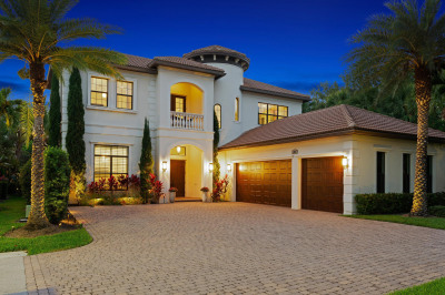 205 Gardenia Isles Drive