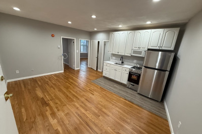 83 Haven Street #3C 1