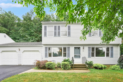 61 Caitlin Dr 1