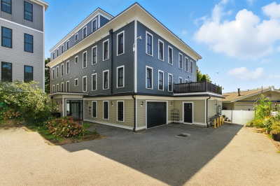 52 R River St #5 1