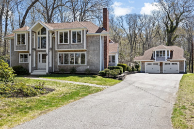 9 Lily Pond Ln 1