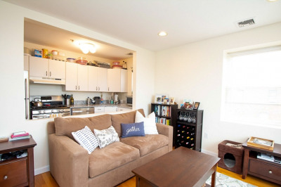 300 Washington St #3 1