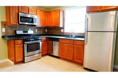 213-215 Newton #213 1