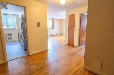 114 Pleasant St #G4