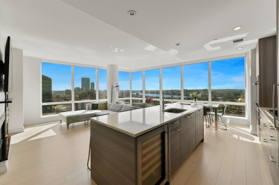 1 Franklin St #2903