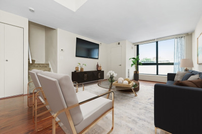 42 8th St #1307 1