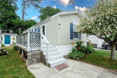 3040 Cranberry Hwy #9
