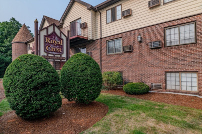 9 Royal Crest Dr #12 1