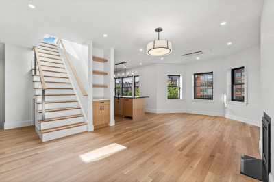 903 Beacon St #3 1