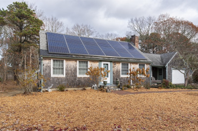 60 Wamsutta Rd 1