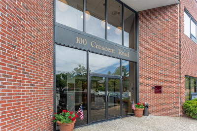 100 Crescent Rd #4a 1