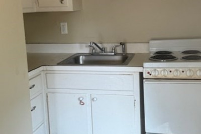 12 Pleasant Street #9 1