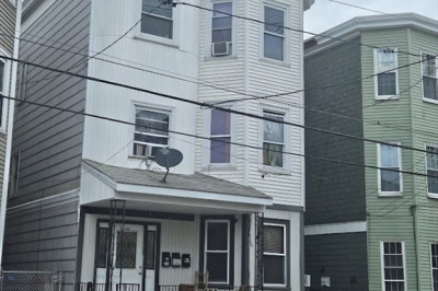 192 Chestnut St 1