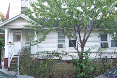 38 Holman St #1 1
