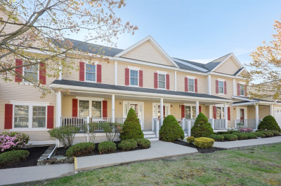 102 Central St #2B 1