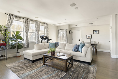 2-4 Elm St #3B 1