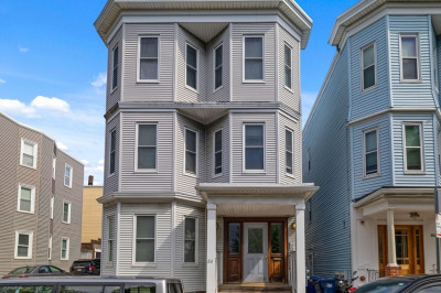 84 Marine Rd 1