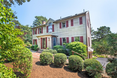 31 Bayberry Avenue
