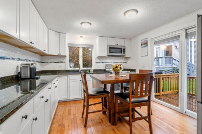 270 Sunderland Rd #42