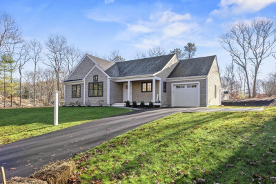 8 Laurel Lane