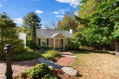 327 S Great Rd