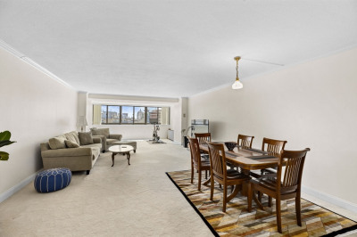 9 Hawthorne Pl #14N 1