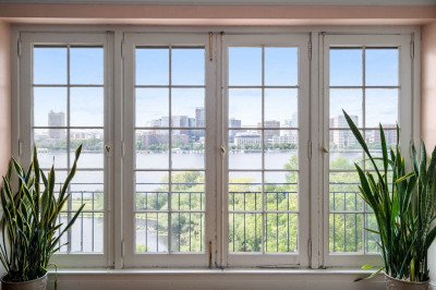 274 Beacon Street #8R 1