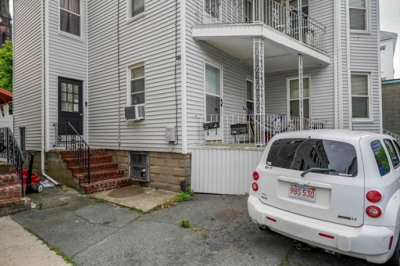 49 Nye St 1